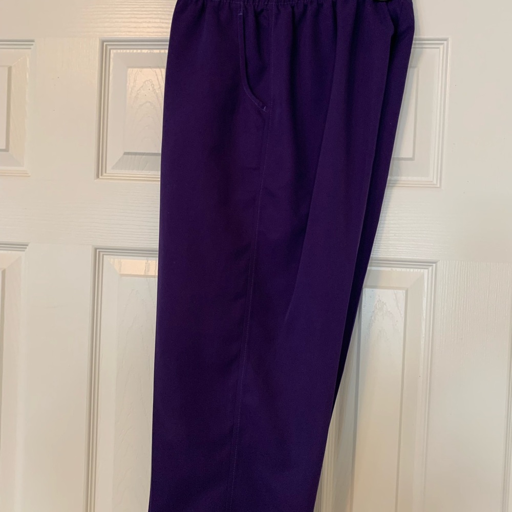 Purple capri pants - Picture 2 of 5